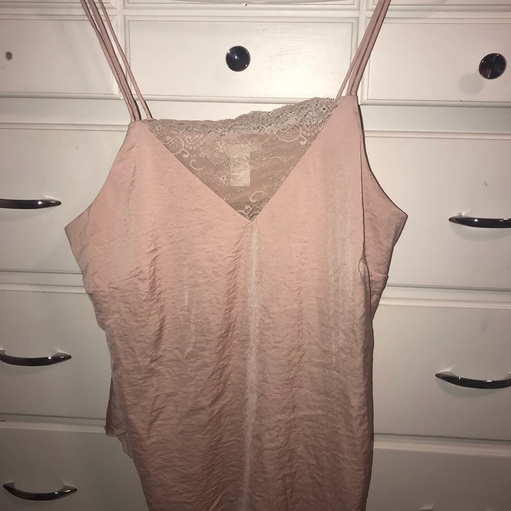LIGHT PINK LACE CAMISOLE